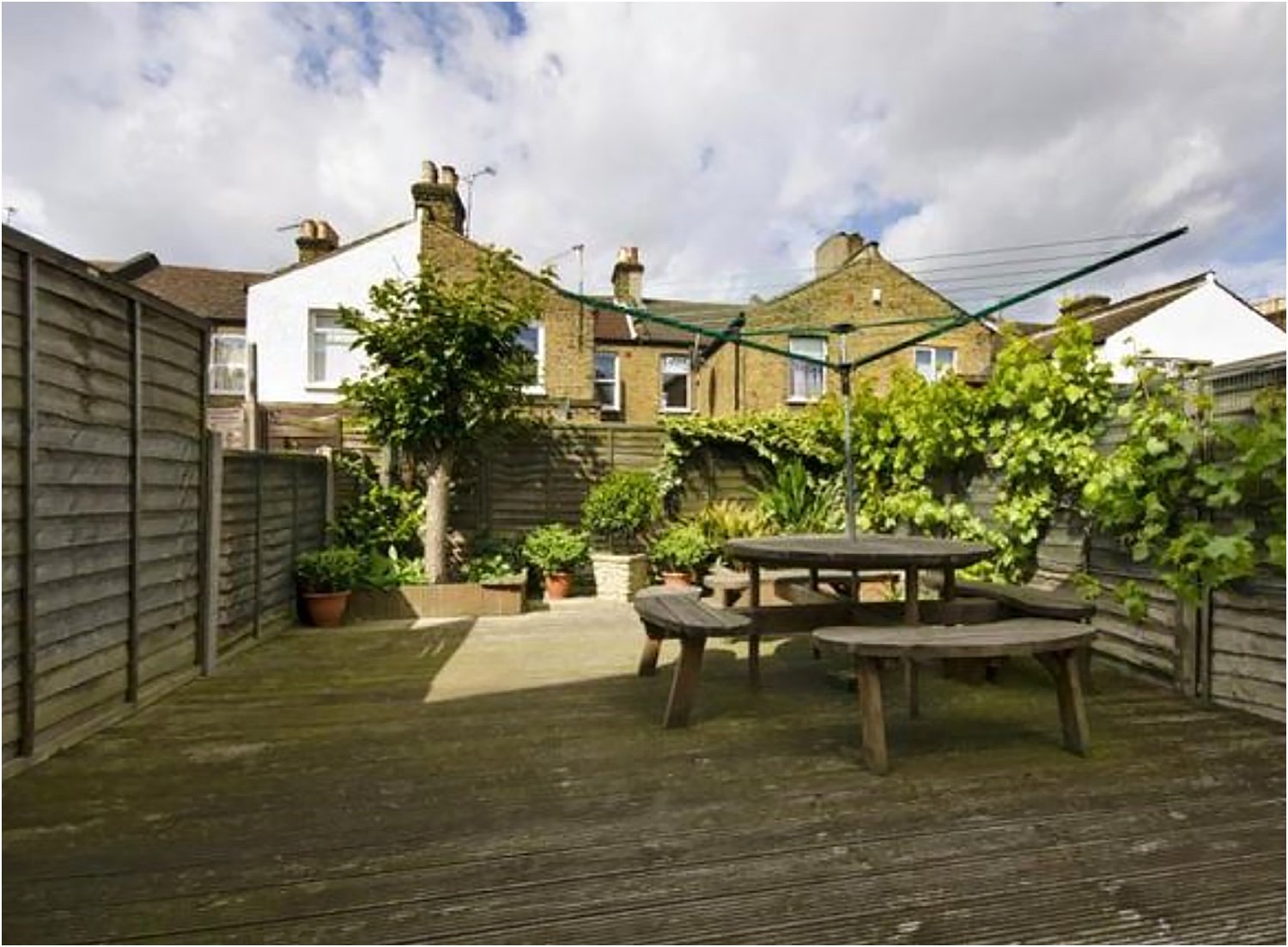 garden-before-cabin-makeover